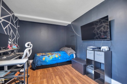 5112 43 Avenue, Leduc, AB - Indoor Photo Showing Bedroom