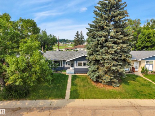 5112 43 Avenue, Leduc, AB - Outdoor