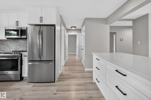 7108 90 Avenue Nw, Edmonton, AB - Indoor Photo Showing Kitchen With Stainless Steel Kitchen