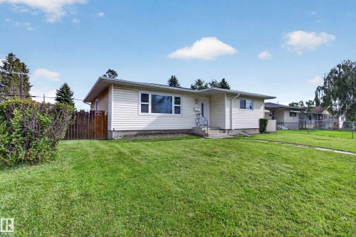 7108 90 Avenue Nw, Edmonton, AB - Outdoor