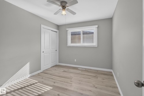 7108 90 Avenue Nw, Edmonton, AB - Indoor Photo Showing Other Room
