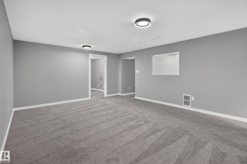 7108 90 Avenue Nw, Edmonton, AB - Indoor Photo Showing Other Room