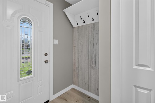 7108 90 Avenue Nw, Edmonton, AB - Indoor Photo Showing Other Room