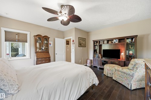 13 Sylvan Drive, St. Albert, AB - Indoor Photo Showing Bedroom