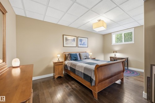 13 Sylvan Drive, St. Albert, AB - Indoor Photo Showing Bedroom