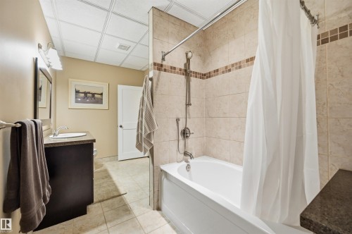 13 Sylvan Drive, St. Albert, AB - Indoor Photo Showing Bathroom