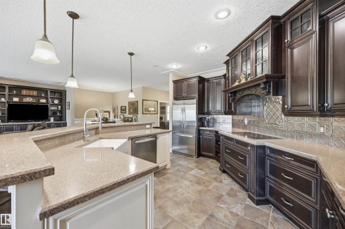 13 Sylvan Drive, St. Albert, AB - Indoor Photo Showing Kitchen With Upgraded Kitchen