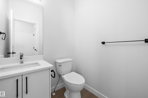 523 Robinson Boulevard, Leduc, AB - Indoor Photo Showing Bathroom