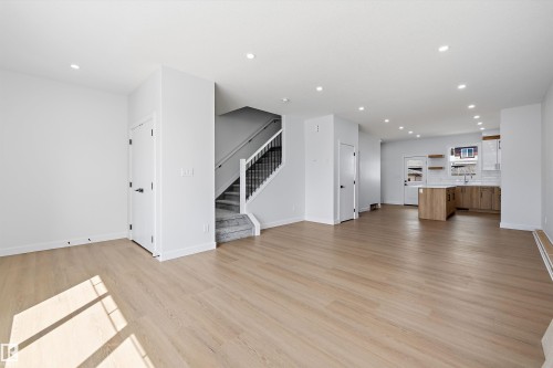 523 Robinson Boulevard, Leduc, AB - Indoor Photo Showing Living Room