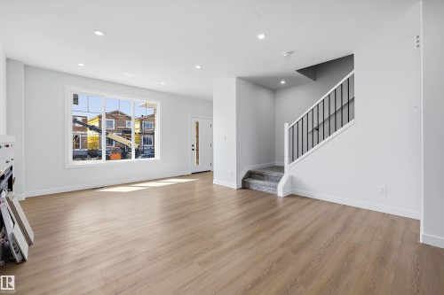 523 Robinson Boulevard, Leduc, AB - Indoor