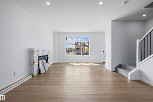 523 Robinson Boulevard, Leduc, AB - Indoor Photo Showing Other Room