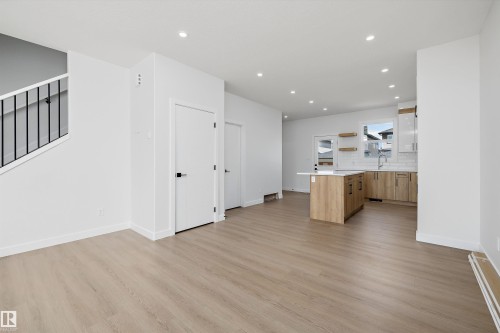 523 Robinson Boulevard, Leduc, AB - Indoor