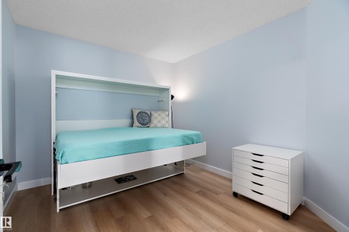 #124 15499 Castle Downs Rd Nw, Edmonton, AB - Indoor Photo Showing Bedroom