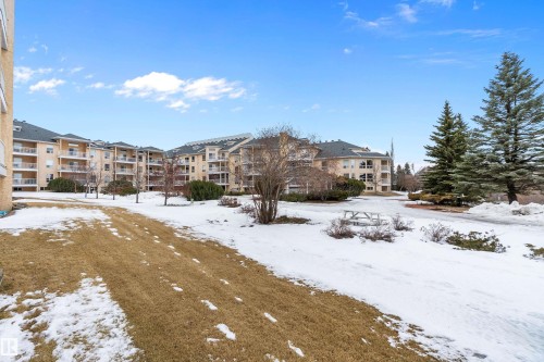 #124 15499 Castle Downs Rd Nw, Edmonton, AB - Outdoor