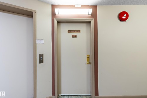#124 15499 Castle Downs Rd Nw, Edmonton, AB - Indoor Photo Showing Other Room