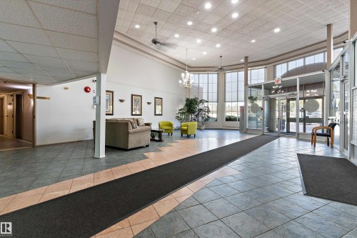 #124 15499 Castle Downs Rd Nw, Edmonton, AB - Indoor Photo Showing Other Room