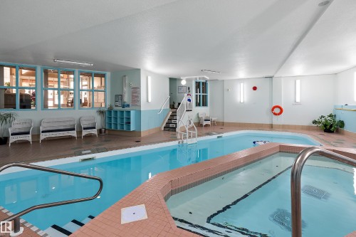 #124 15499 Castle Downs Rd Nw, Edmonton, AB - Indoor Photo Showing Other Room With In Ground Pool