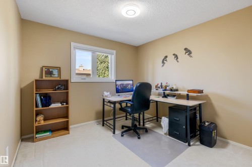 118 Naples Way, St. Albert, AB - Indoor Photo Showing Office