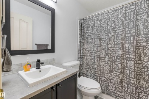 118 Naples Way, St. Albert, AB - Indoor Photo Showing Bathroom