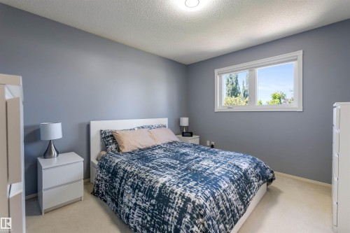 118 Naples Way, St. Albert, AB - Indoor Photo Showing Bedroom
