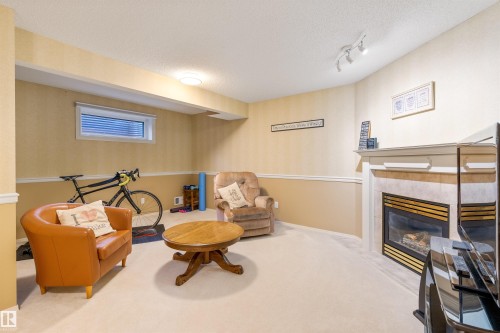 118 Naples Way, St. Albert, AB - Indoor Photo Showing Other Room