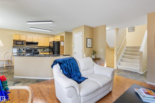 118 Naples Way, St. Albert, AB - Indoor