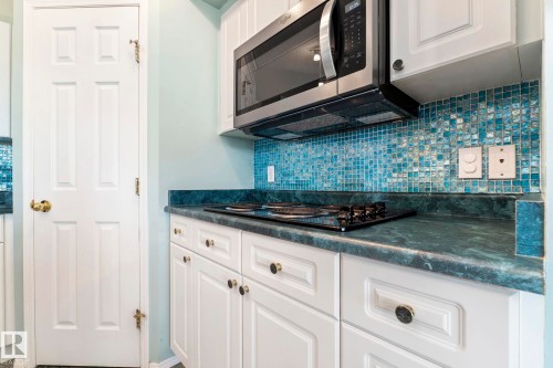 9315 162 Avenue Nw, Edmonton, AB - Indoor
