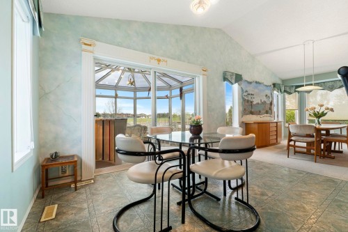 9315 162 Avenue Nw, Edmonton, AB - Indoor Photo Showing Dining Room