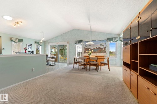 9315 162 Avenue Nw, Edmonton, AB - Indoor