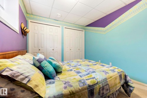 9315 162 Avenue Nw, Edmonton, AB - Indoor Photo Showing Bedroom