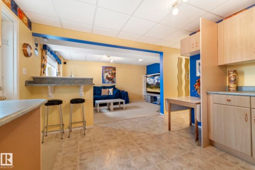 9315 162 Avenue Nw, Edmonton, AB - Indoor