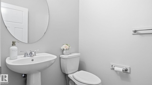 1832 56 Street Sw, Edmonton, AB - Indoor Photo Showing Bathroom