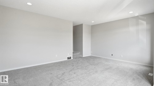 1832 56 Street Sw, Edmonton, AB - Indoor Photo Showing Other Room