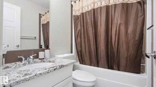 1832 56 Street Sw, Edmonton, AB - Indoor Photo Showing Bathroom
