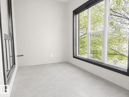 #203 10518 113 St Nw, Edmonton, AB - Indoor Photo Showing Other Room