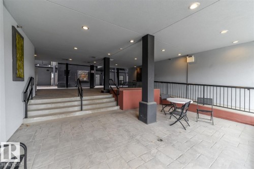 #203 10518 113 St Nw, Edmonton, AB - Indoor Photo Showing Other Room