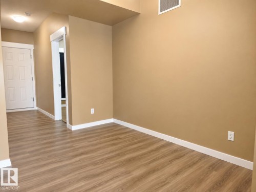 #203 10518 113 St Nw, Edmonton, AB - Indoor Photo Showing Other Room