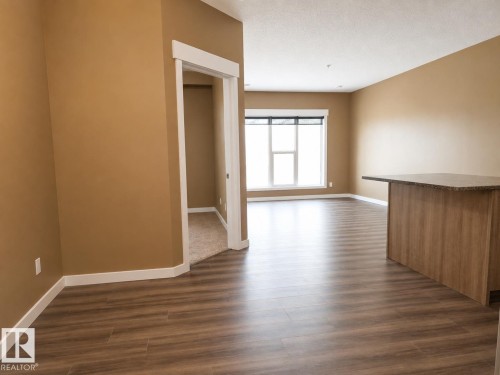 #203 10518 113 St Nw, Edmonton, AB - Indoor Photo Showing Other Room