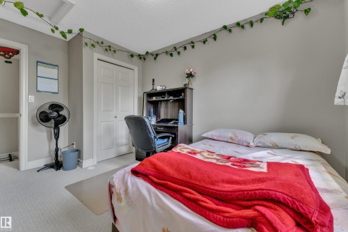 #24 655 Tamarack Rd Nw, Edmonton, AB - Indoor Photo Showing Bedroom