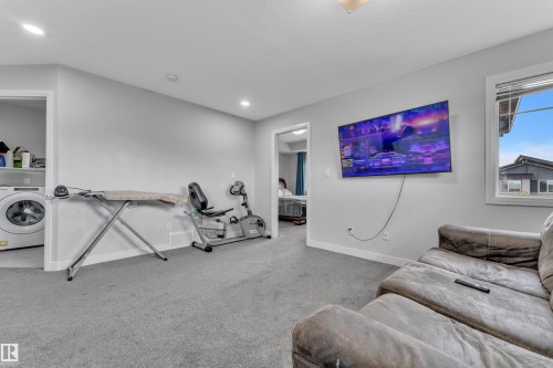 7245 Chivers Place Sw, Edmonton, AB - Indoor