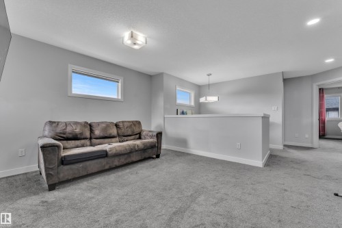 7245 Chivers Place Sw, Edmonton, AB - Indoor