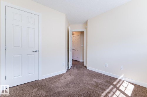 #81 1530 Tamarack Bv Nw, Edmonton, AB - Indoor Photo Showing Other Room