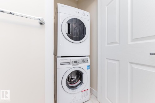 #81 1530 Tamarack Bv Nw, Edmonton, AB - Indoor Photo Showing Laundry Room