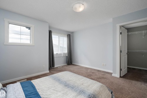 28 Rolston Close, Leduc, AB - Indoor Photo Showing Bedroom