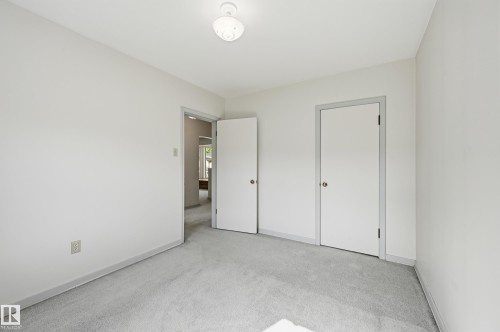 10935 127 Street Nw, Edmonton, AB - Indoor Photo Showing Other Room