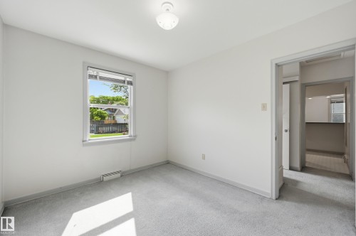 10935 127 Street Nw, Edmonton, AB - Indoor Photo Showing Other Room