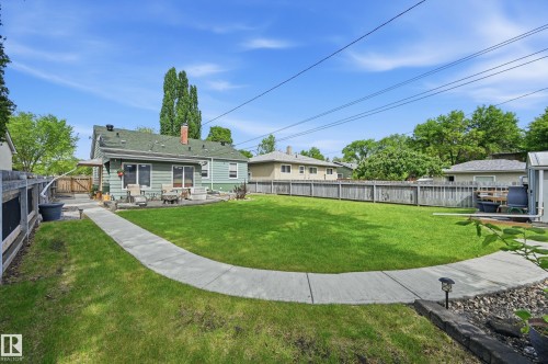 50' x 137' Lot with Spacious backyard that has been well kept. - 10935 127 Street Nw, Edmonton, AB - Outdoor