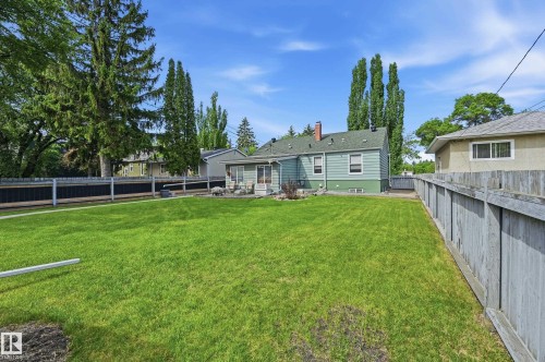 10935 127 Street Nw, Edmonton, AB - Outdoor