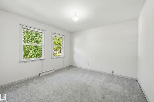 10935 127 Street Nw, Edmonton, AB - Indoor Photo Showing Other Room