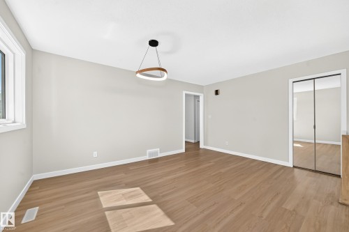 17816 94 Street Nw, Edmonton, AB - Indoor Photo Showing Other Room